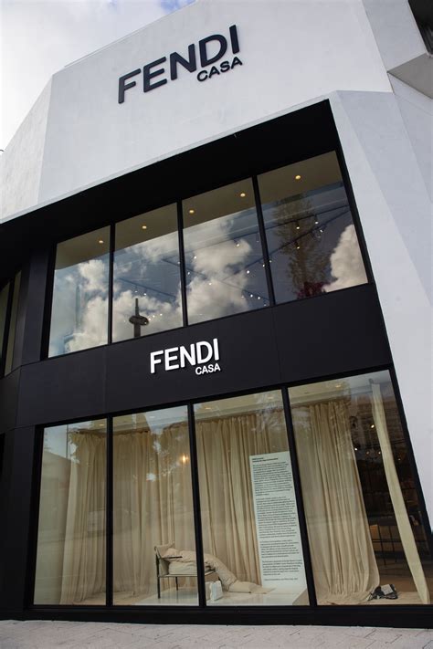 fendi alberto viniatelli|fendi casa logo.